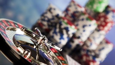 casinozer লাইভ ক্যাসিনো ডিলার এবং টেবিল